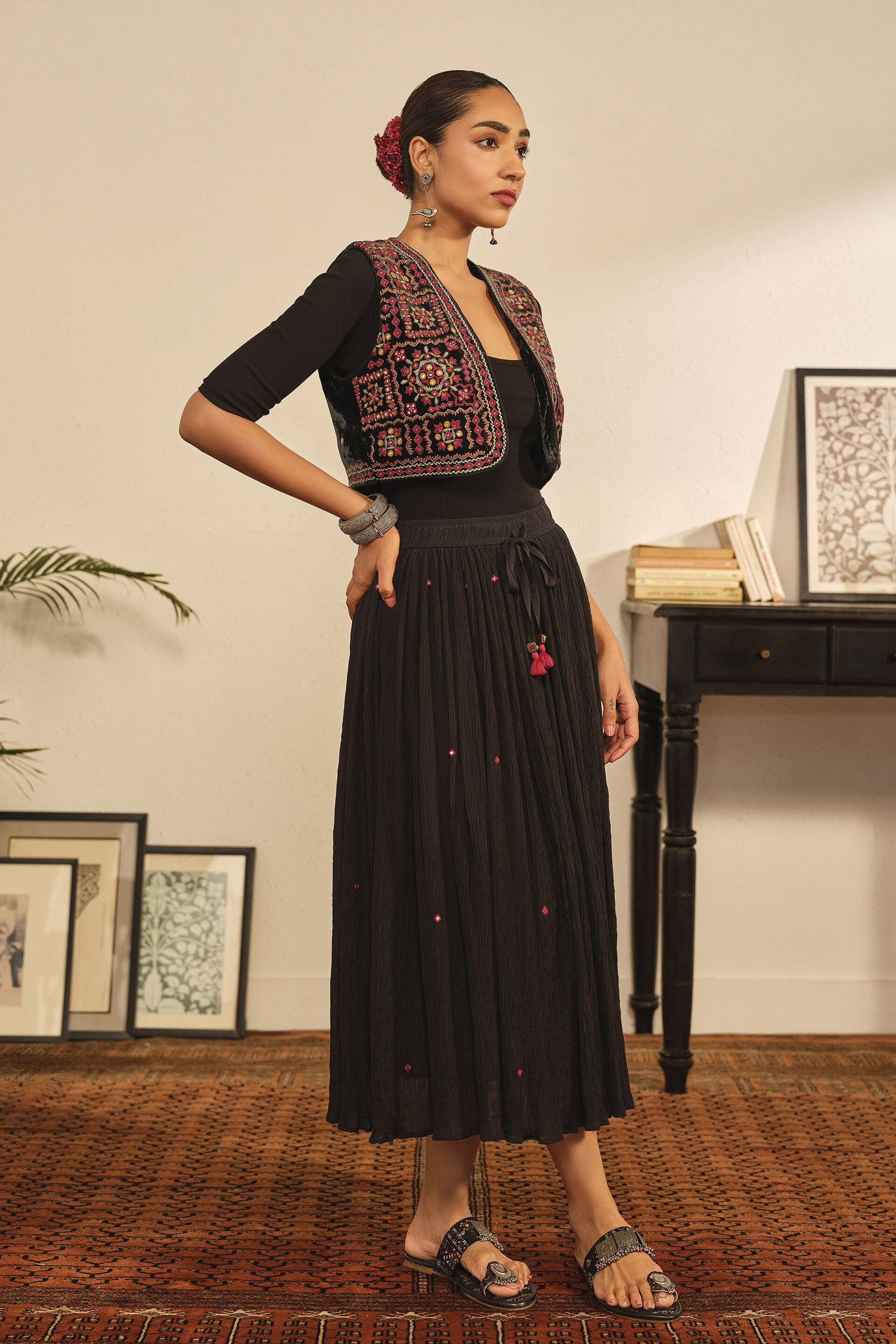 Mirror Detailed Flared Skirt in Black, Black, image 3